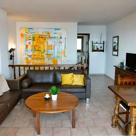 Casa Isabel Daire *